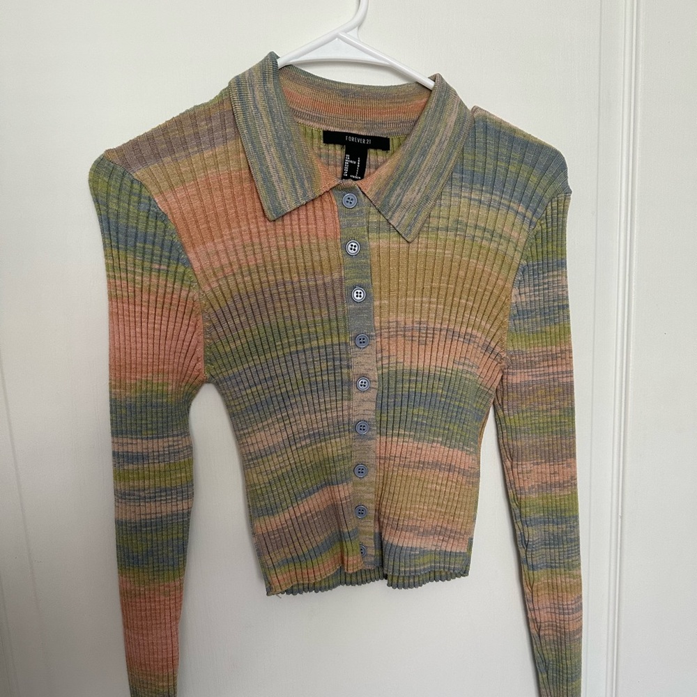 Super cut cropped multi colored collared top from forever 21 gently used